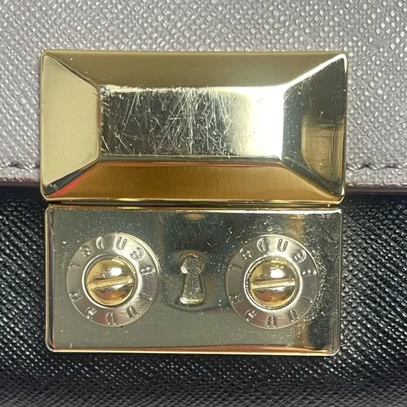 EUC Henri Bendel Crossbody - Picture 7 of 13